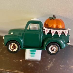 Bath and Body Works Pumpkin Truck Fall 2022
